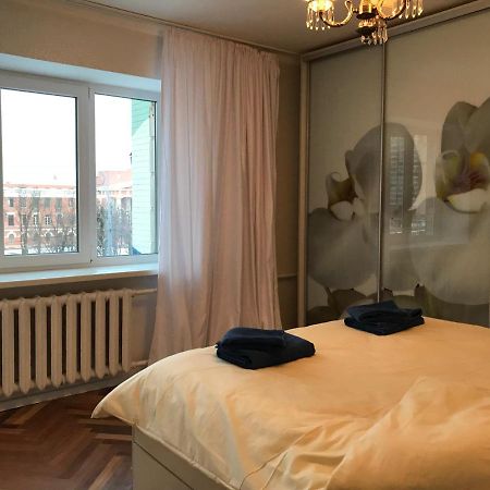 Sunny Apartment Overlooking The Royal Village Київ Екстер'єр фото